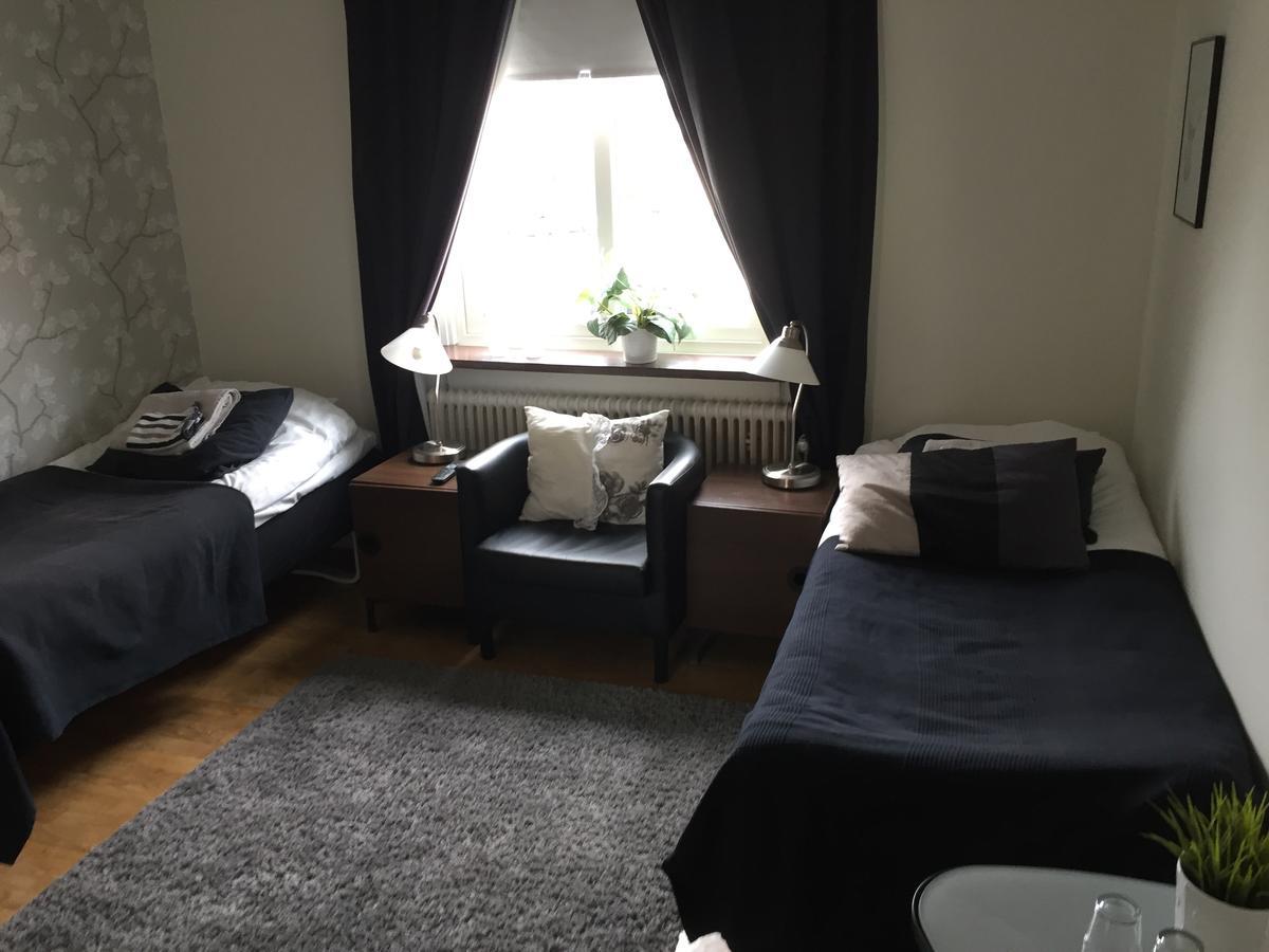Höjdens Lågprishotell Mönsterås Buitenkant foto