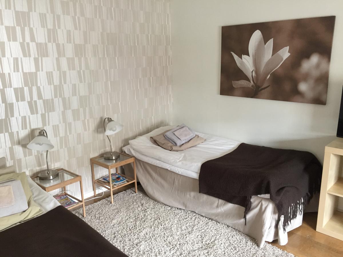 Höjdens Lågprishotell Mönsterås Buitenkant foto