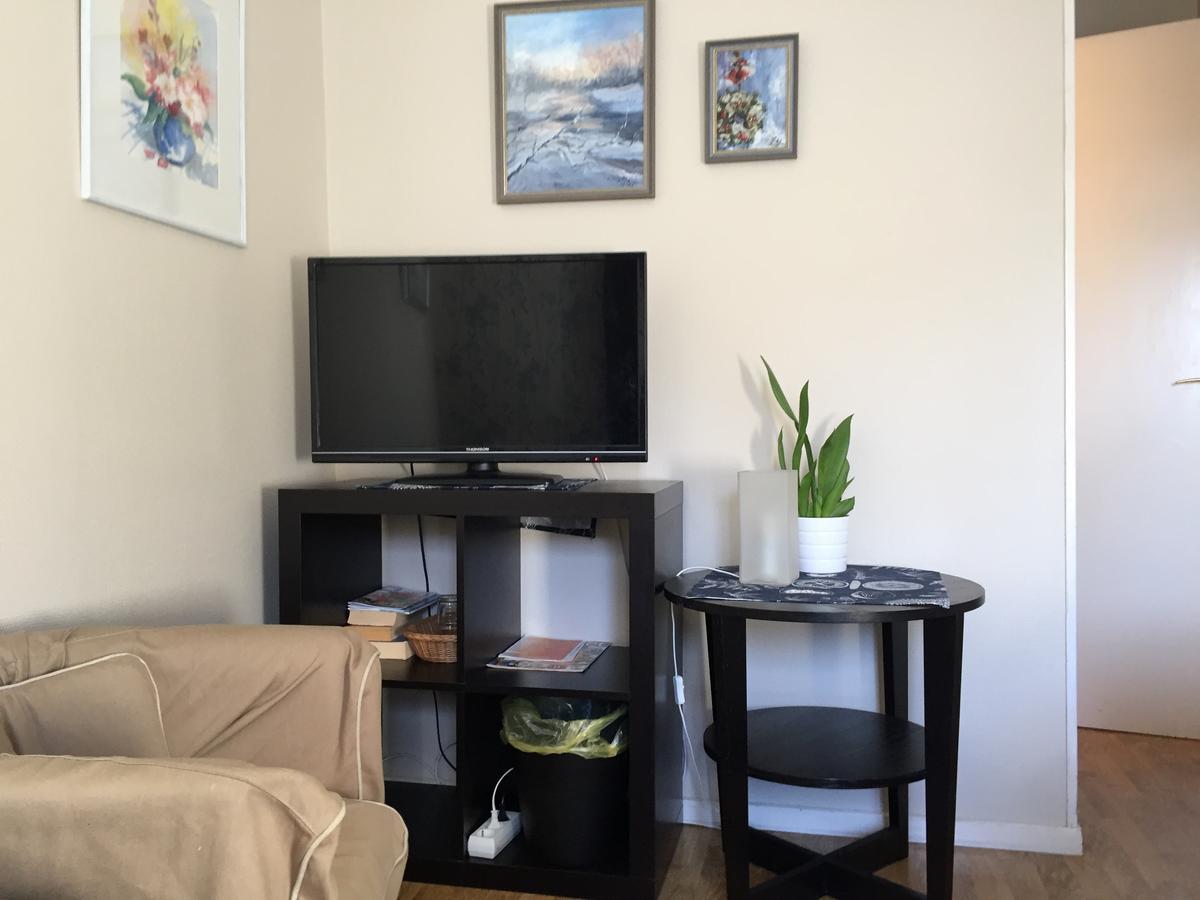 Höjdens Lågprishotell Mönsterås Buitenkant foto
